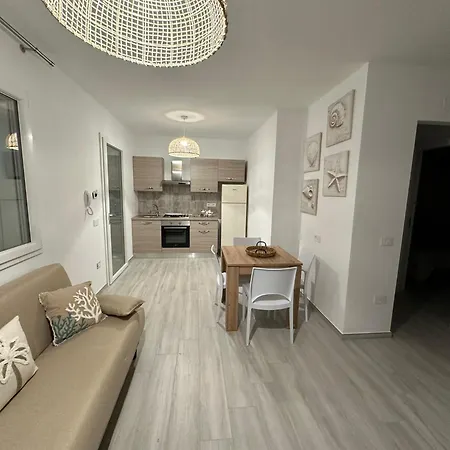 A 50 M Dal Mare, Pittulongu Apartment